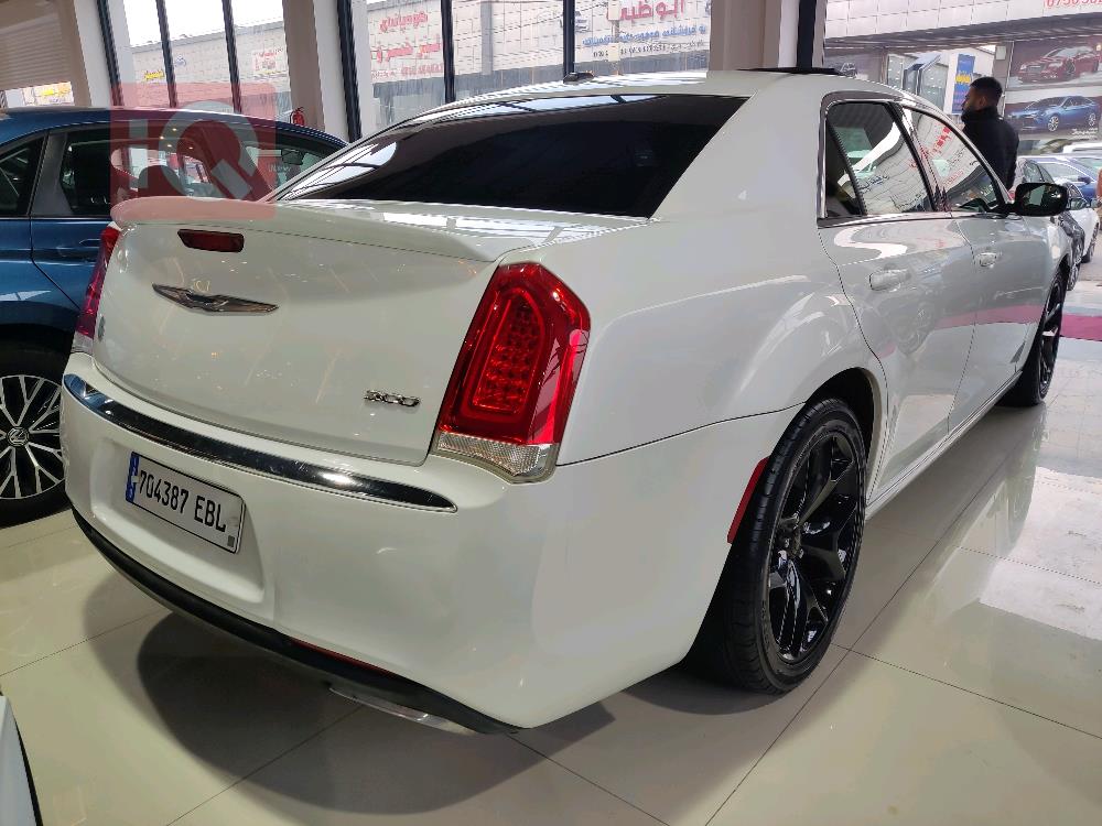 كرايسلر 300